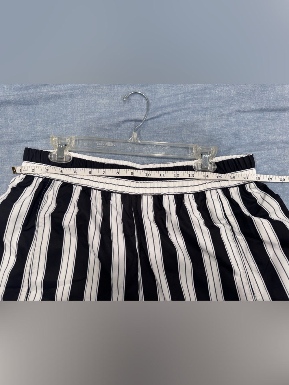 Black & White Vertical Stripe Blouse And Short Set - Picture 10 of 11